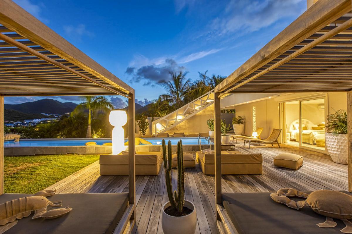 53 Villa à louer piscine vue mer Cul de Sac Saint Martin_terrasse nuit
